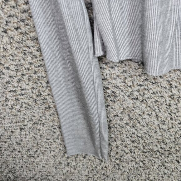 Intimately Free People Top Womens Large Gray Keep It Basic Layering Crop - Picture 3 of 7